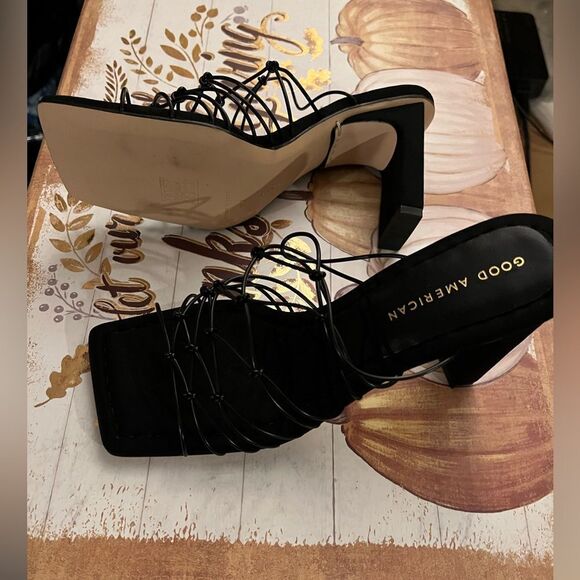 GOOD AMERICAN BLACK NEOPRENE CAGED MULE - Picture 3 of 6